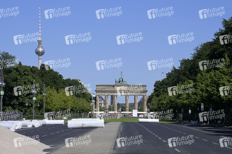 Aufbau der Fan-Zone zur Fußball-Europameisterschaft UEFA EURO 2024 in Berlin