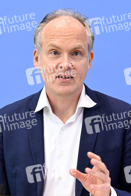 Bundespressekonferenz Vorstellung der Studie: Herausforderungen für die Schuldenbremse in Berlin