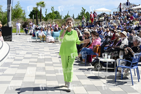 Sommergarten-Show in Beelitz