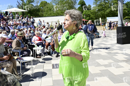 Sommergarten-Show in Beelitz
