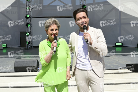 Sommergarten-Show in Beelitz