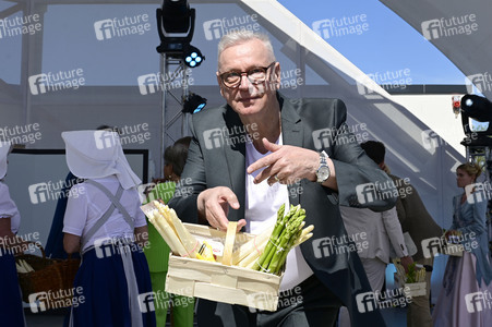 Sommergarten-Show in Beelitz