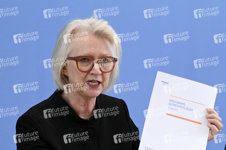 Bundespressekonferenz Vorstellung des Frühjahrsgutachten 2024 in Berlin