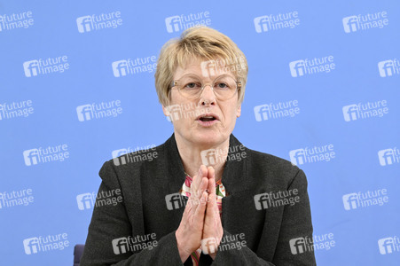 Bundespressekonferenz Vorstellung des Frühjahrsgutachten 2024 in Berlin