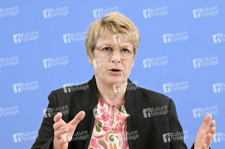 Bundespressekonferenz Vorstellung des Frühjahrsgutachten 2024 in Berlin