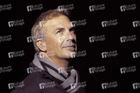 Konzert von Kevin Costner & Modern West in Bremen