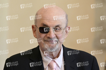 Frank-Walter Steinmeier empfängt Salman Rushdie in Berlin