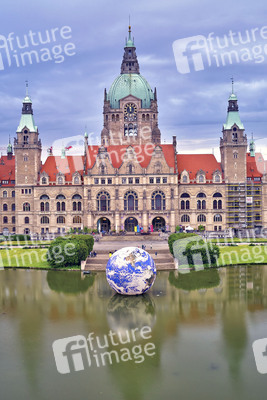 Kunstinstallation Floating Earth in Hannover