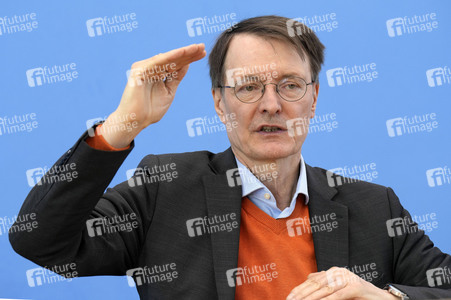 Bundespressekonferenz Der Bundes-Klinik-Atlas in Berlin