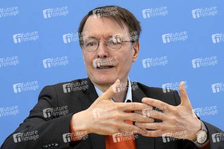 Bundespressekonferenz Der Bundes-Klinik-Atlas in Berlin