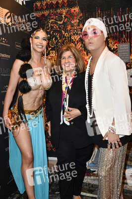 Carpet Lounge Berlin x Julian F.M. Stoeckel in Berlin