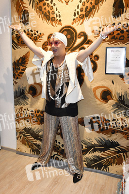 Carpet Lounge Berlin x Julian F.M. Stoeckel in Berlin