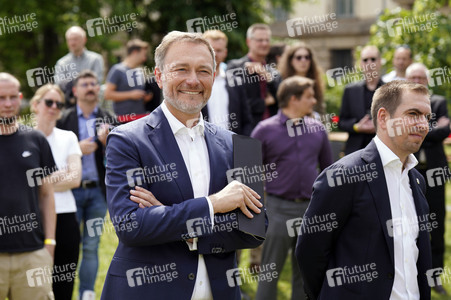 Präsentation des Sonderpostwertzeichens und der 11-Euro-Sammlermünze UEFA Fußball-Europameisterschaft 2024 in Berlin