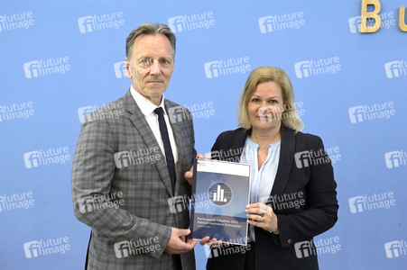 Bundespressekonferenz Fallzahlen für die Politisch Motivierte Kriminalität (PMK) 2023 in Berlin