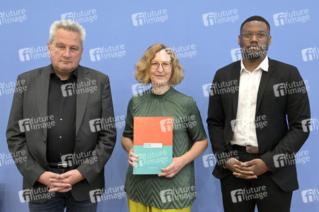 Bundespressekonferenz Jahresstatistik 2023 zu rechter und rassistischer Gewalt in Berlin