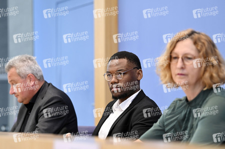 Bundespressekonferenz Jahresstatistik 2023 zu rechter und rassistischer Gewalt in Berlin