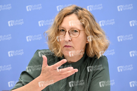 Bundespressekonferenz Jahresstatistik 2023 zu rechter und rassistischer Gewalt in Berlin