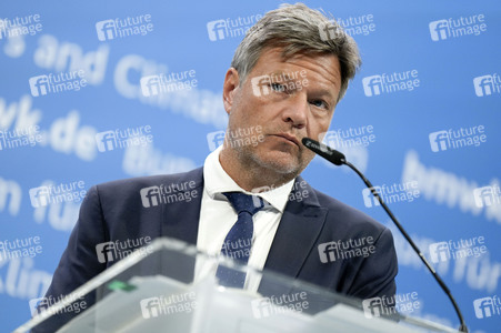 Pressekonferenz mit Robert Habeck in Berlin
