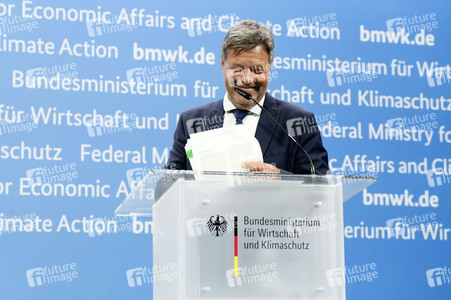 Pressekonferenz mit Robert Habeck in Berlin