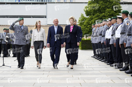 Feierliches Gelöbnis von Soldatinnen und Soldaten der Bundeswehr in Berlin