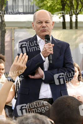 Demokratiefest zu 75 Jahren Grundgesetz in Berlin