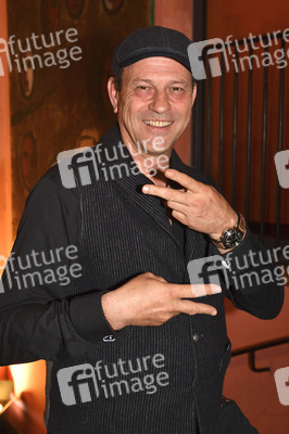 Theaterpremiere 'Die Kehrseite der Medaille' in München