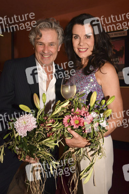 Theaterpremiere 'Die Kehrseite der Medaille' in München