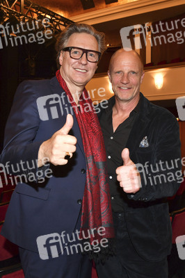 Theaterpremiere 'Die Kehrseite der Medaille' in München