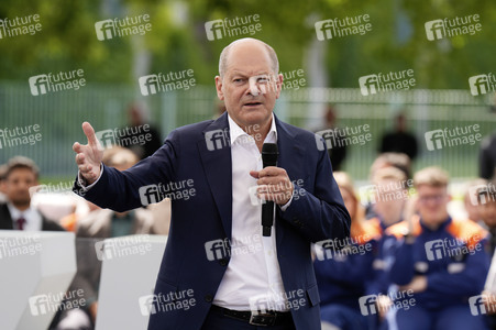 Demokratiefest zu 75 Jahren Grundgesetz in Berlin