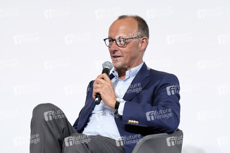 Demokratiefest zu 75 Jahren Grundgesetz in Berlin