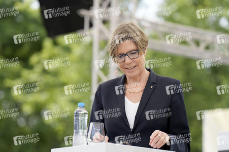 Demokratiefest zu 75 Jahren Grundgesetz in Berlin
