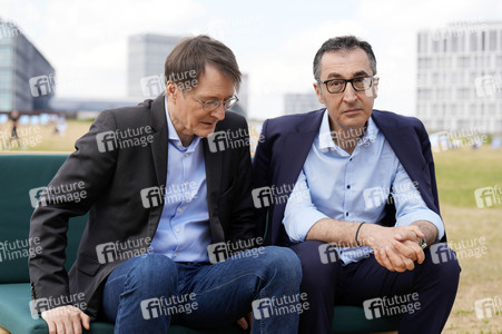 Demokratiefest zu 75 Jahren Grundgesetz in Berlin