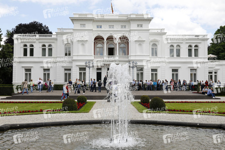 Tag der offenen Tür in der Villa Hammerschmidt und 'Fest der Demokratie' in Bonn
