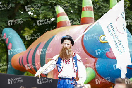 Tag der offenen Tür in der Villa Hammerschmidt und dem 'Fest der Demokratie' zu 75 Jahren Grundgesetz in Bonn