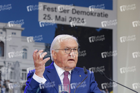 Tag der offenen Tür in der Villa Hammerschmidt und 'Fest der Demokratie' in Bonn