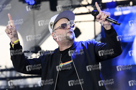 Abschlussveranstaltung beim Demokratiefest zu 75 Jahren Grundgesetz in Berlin