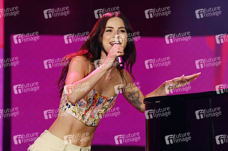 Abschlussveranstaltung beim Demokratiefest zu 75 Jahren Grundgesetz in Berlin