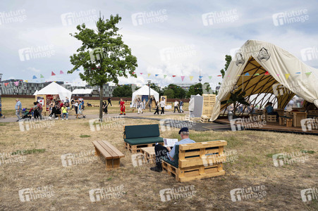 Impressionen vom Demokratiefest zu 75 Jahren Grundgesetz in Berlin