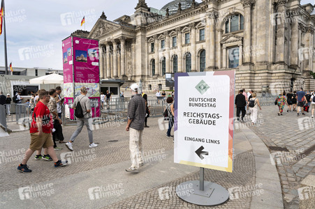 Impressionen vom Demokratiefest zu 75 Jahren Grundgesetz in Berlin