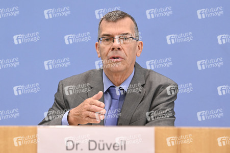 Bundespressekonferenz Report Globale Flucht 2024 in Berlin