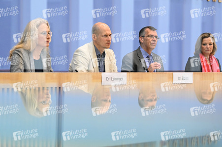 Bundespressekonferenz Report Globale Flucht 2024 in Berlin