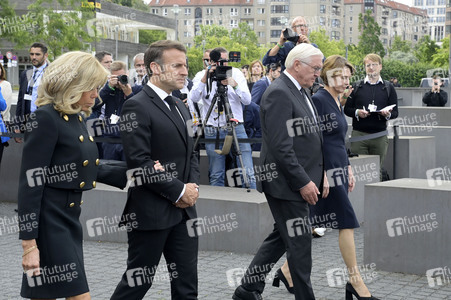 Kranzniederlegung am Denkmal für die ermordeten Juden Europas in Berlin