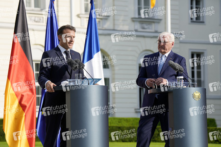 Begrüßung des Staatspräsidenten der Französischen Republik in Berlin