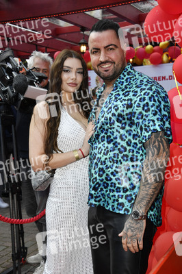 Kult Kieztouren & Olivia Jones Family Sommerparty in Hamburg