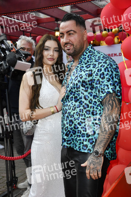 Kult Kieztouren & Olivia Jones Family Sommerparty in Hamburg