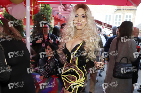 Kult Kieztouren & Olivia Jones Family Sommerparty in Hamburg