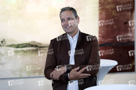 Präsentation der Wanderausstellung  'Woanders ist überall'  in Essen