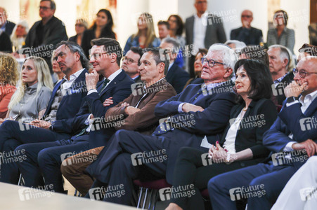 Präsentation der Wanderausstellung  'Woanders ist überall'  in Essen