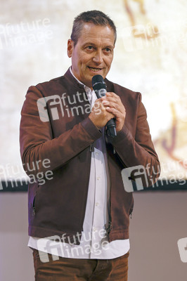 Präsentation der Wanderausstellung  'Woanders ist überall'  in Essen