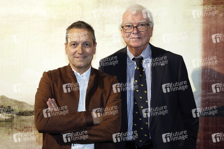 Präsentation der Wanderausstellung  'Woanders ist überall'  in Essen